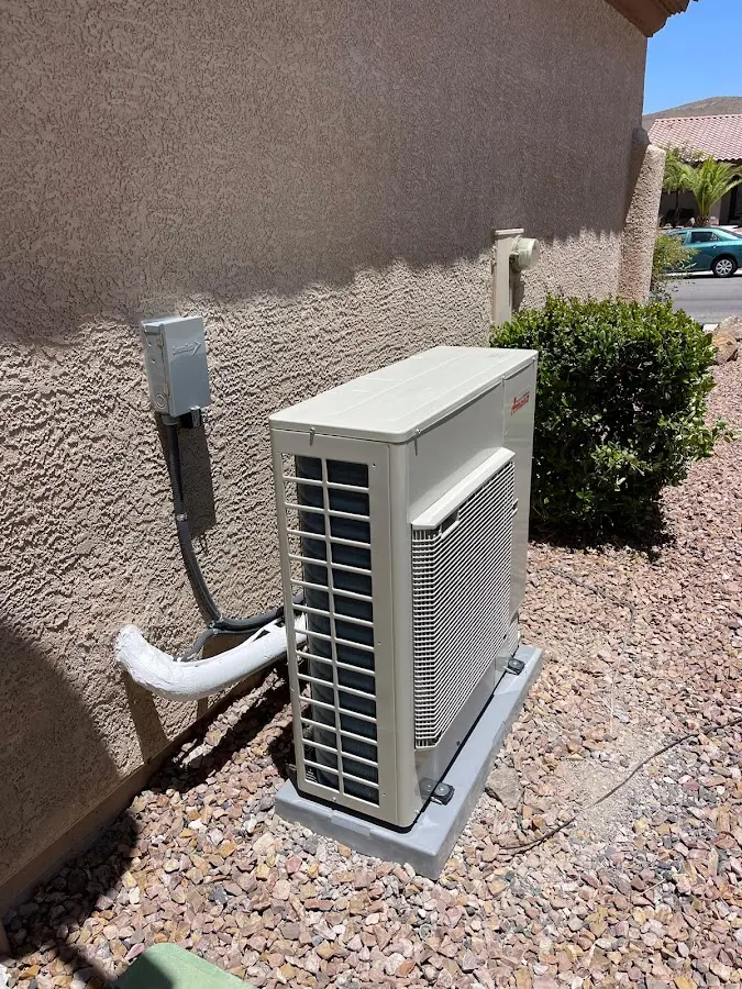 Residential air conditioning condenser unit in Richmond
